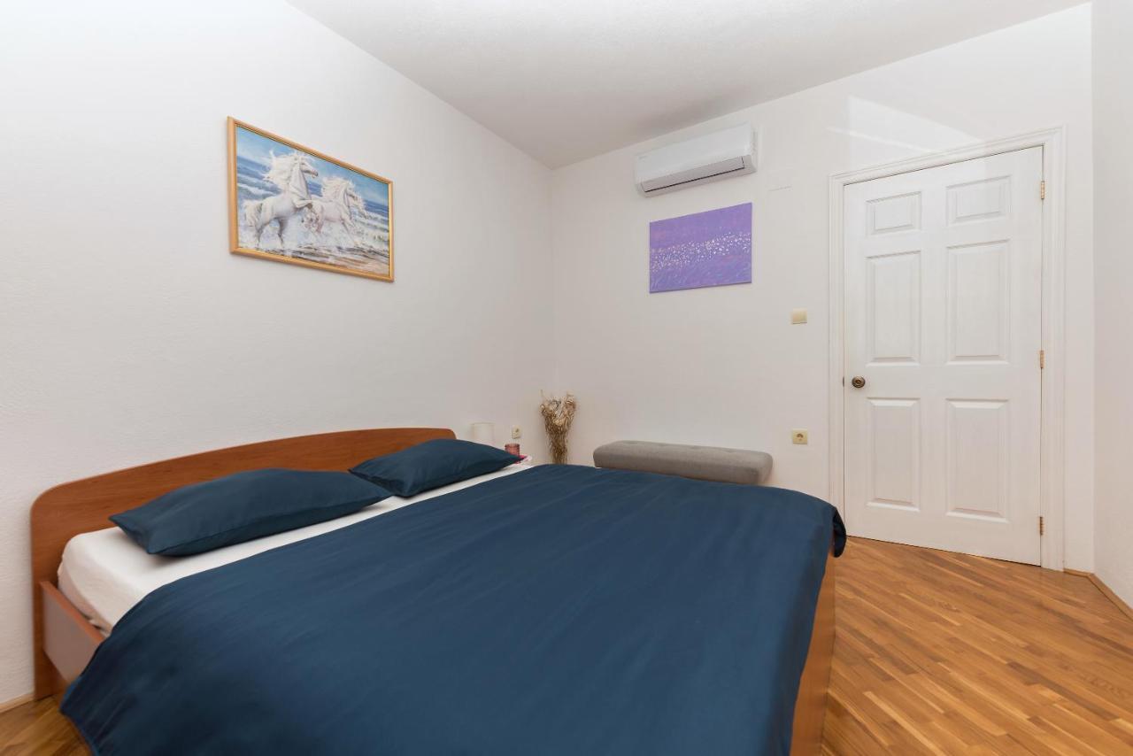 Skiljini Dvori - Studio-Apartman 1 Макарска Экстерьер фото